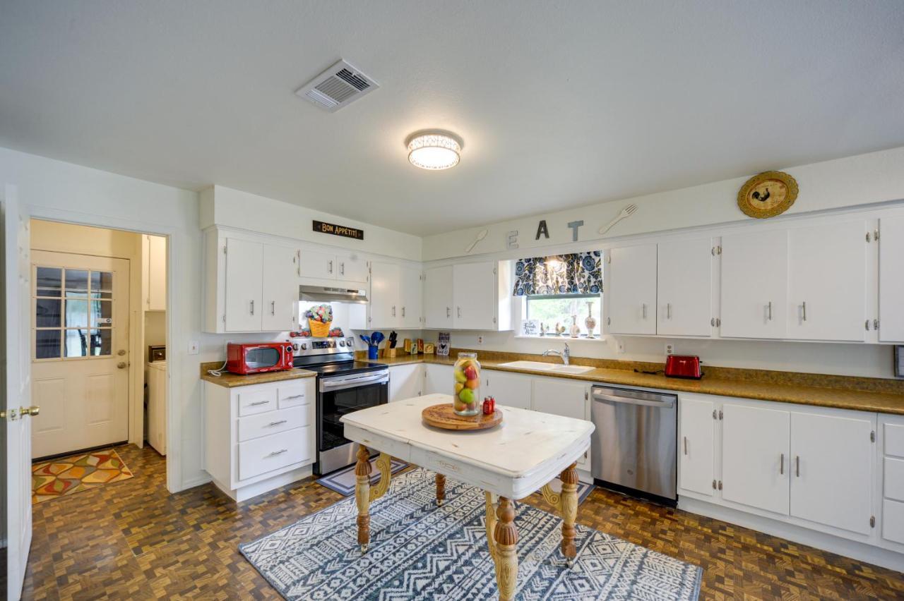 Mcqueeney Vacation Rental About 10 Mi To New Braunfels Екстер'єр фото